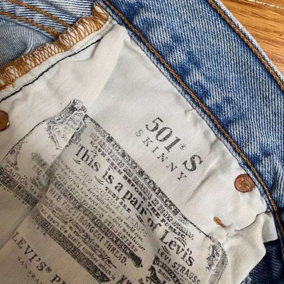 Levi Jeans - Picture 6 of 6